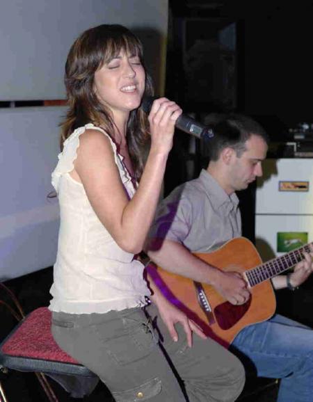 nena  daconte : idiota